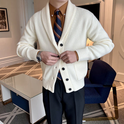 Old Money Strickjacke mit klassischem V-Ausschnitt